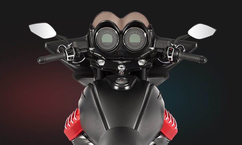 2016 Moto Guzzi MGX-21